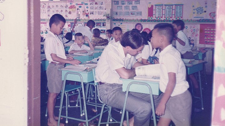 Learning Thai with the students at the school in Samut Prakan