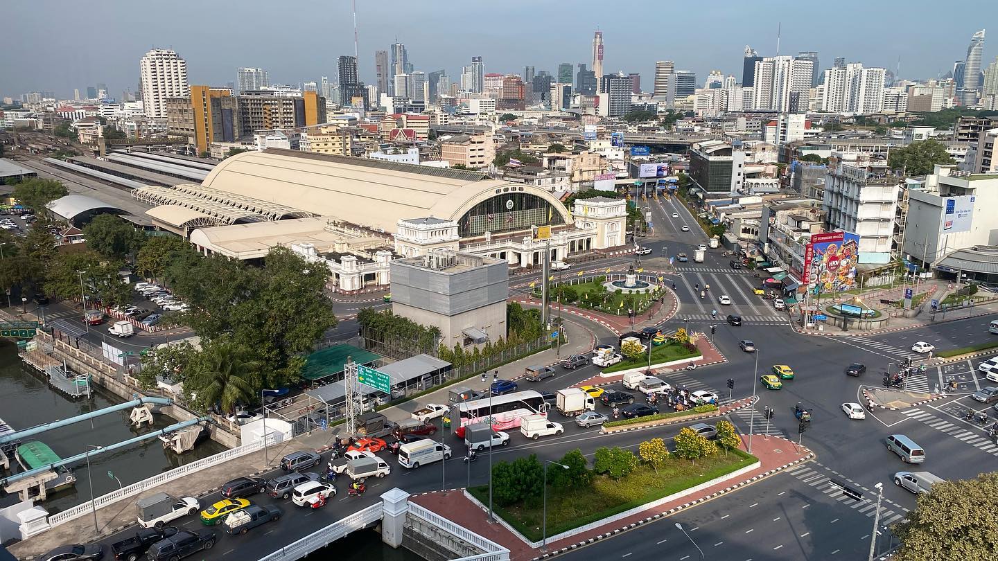 View of Bangkok Railway Station taken from The Quarter Hualamphong hotel. The 105 year old station will be closing on 23rd December and it’s fate is unknown. 

#Thai #ThaiTravel #Thailand #ThailandTravel #ThailandInsider #AmazingThailand #Thailand_IG #igThailand #travel #travelgram #TravelPhotography #travelblogger #GoLocal #ReviewThailand #Opentothenewshades #Bangkok #รถไฟไทย #thaitrain